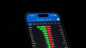 Como utilizar aplicativos de investimentos para multiplicar seu patrimônio em 2023