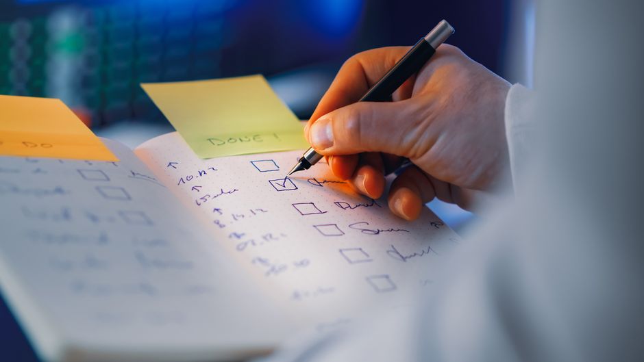Como montar um sistema GTD no celular com Todoist e Google Agenda: passo a passo, rotinas diárias e templates gratuitos